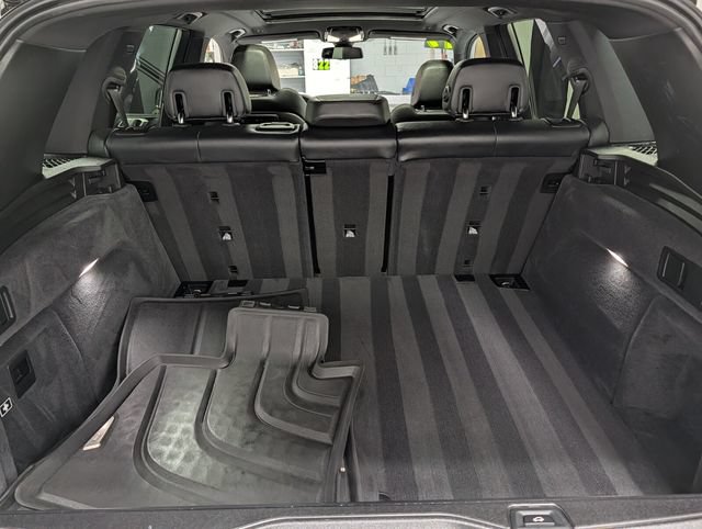 Used 2019 BMW X5 xDrive40i w/ Convenience Package AWD/4WD image 16
