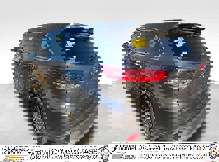 Used 2019 Toyota Highlander LE image 3