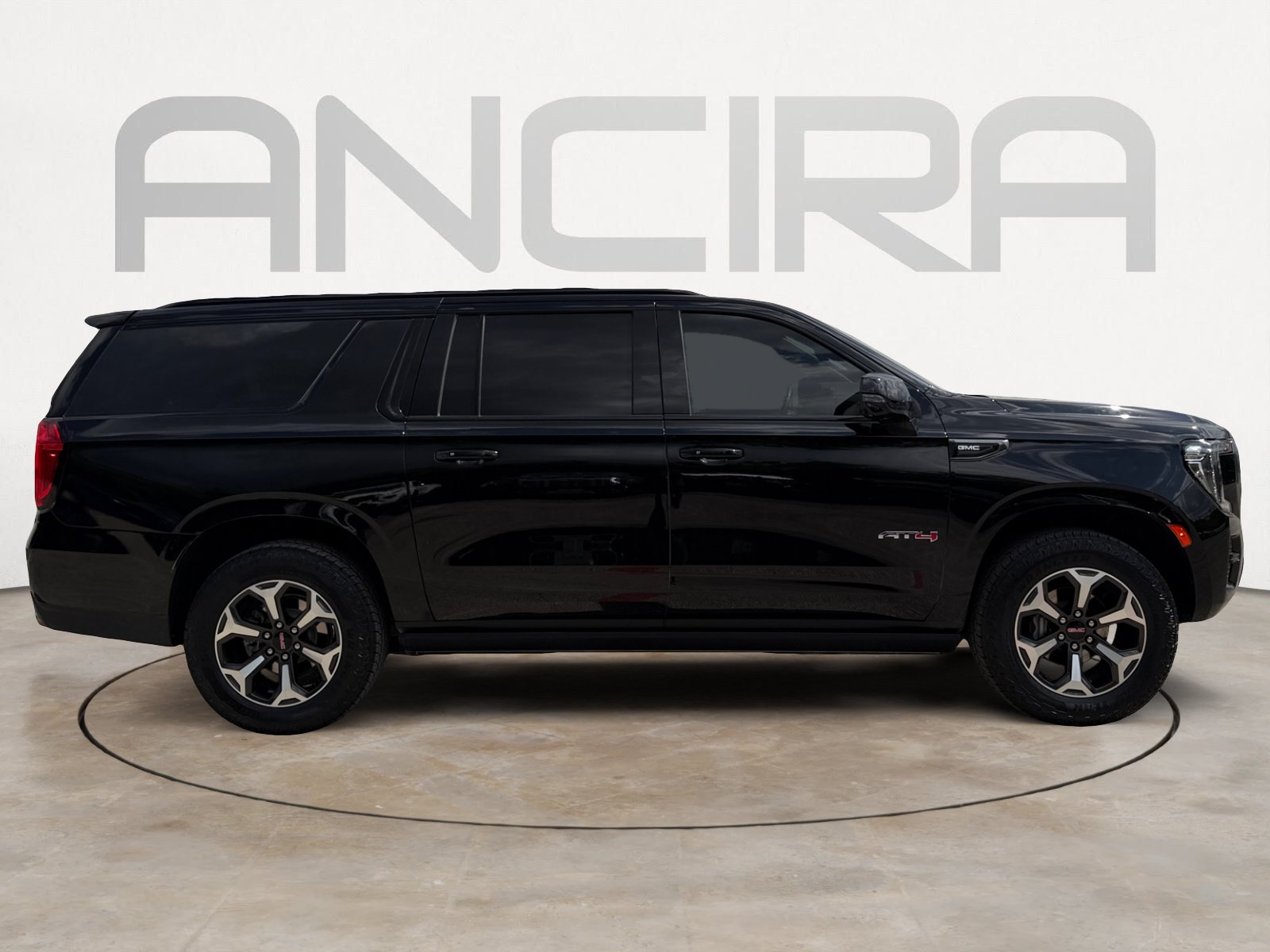 Used 2024 GMC Yukon XL AT4 w/ AT4 Premium Plus Package AWD/4WD image 10