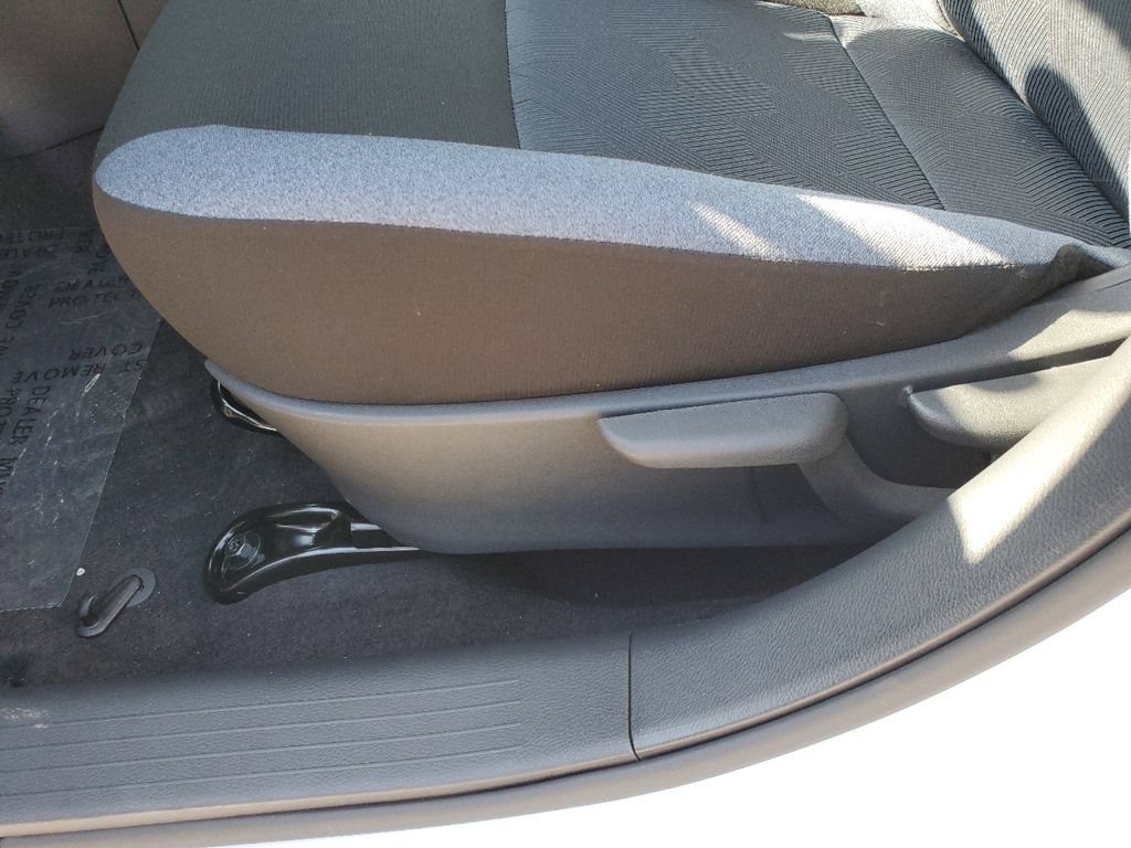 New 2025 Nissan Versa SV w/ Trunk Package FWD image 17