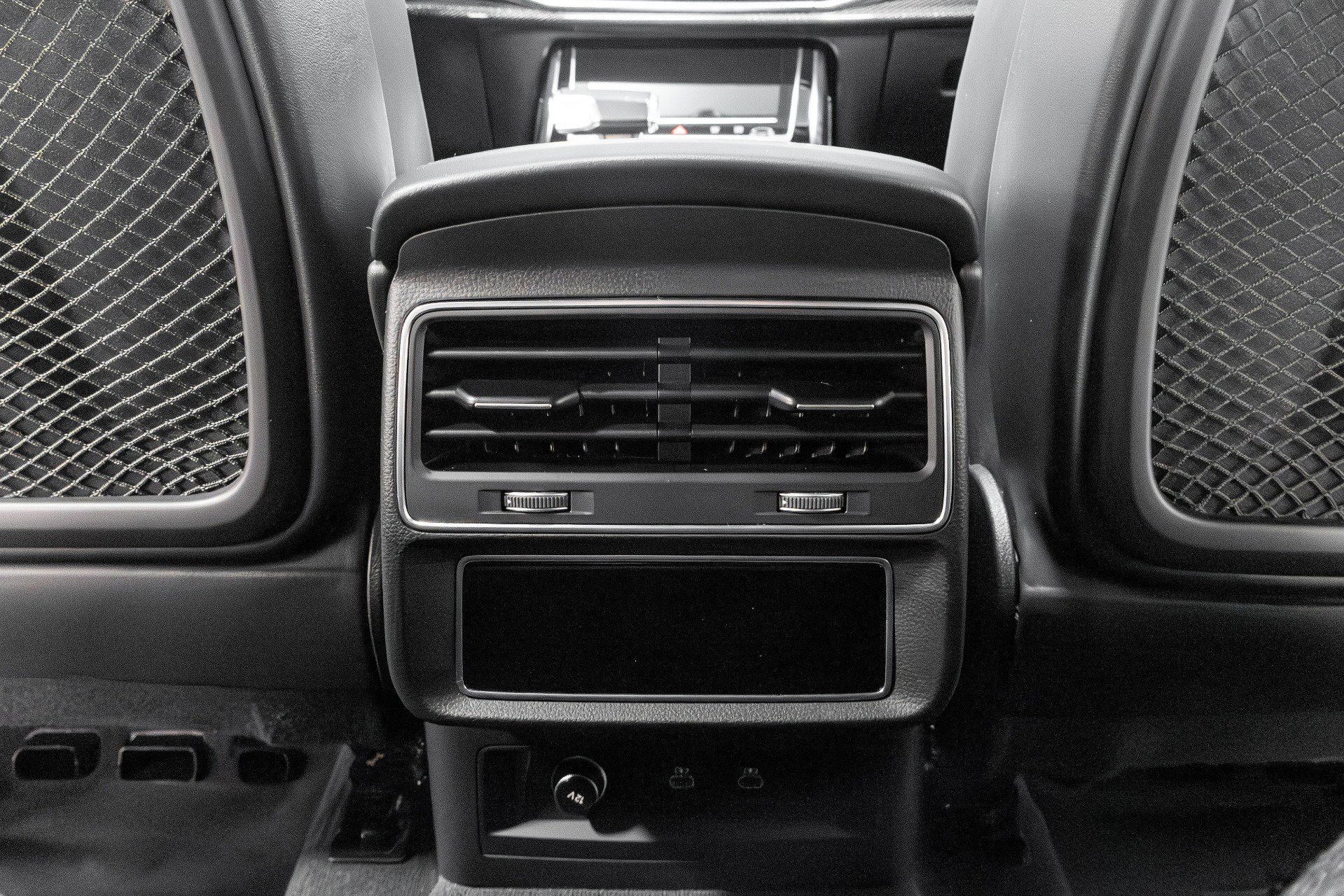 Used 2023 Audi SQ8 Prestige image 26