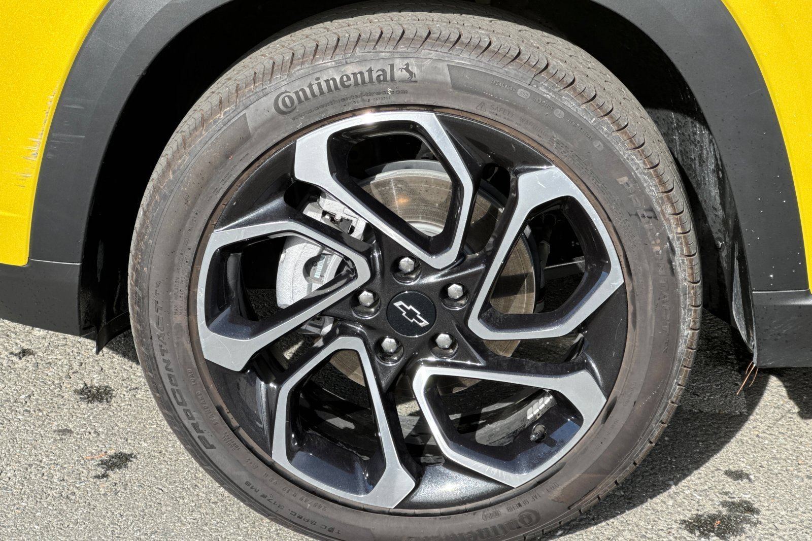Used 2025 Chevrolet Trax RS w/ Driver Confidence Package FWD image 41