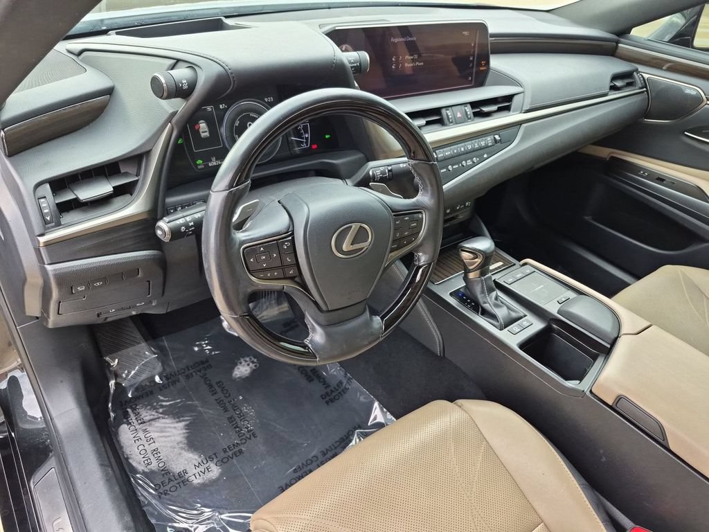 Used 2019 Lexus ES 300h Ultra Luxury FWD image 11