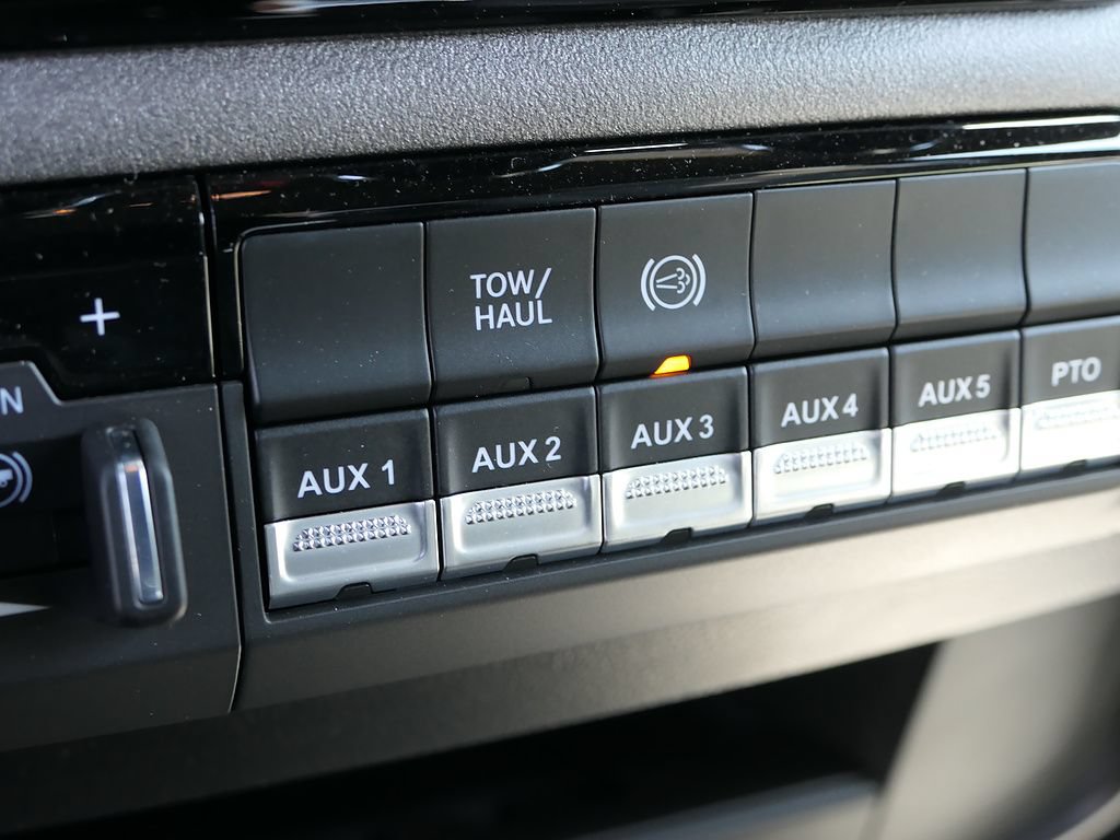 New 2026 RAM 3500 Tradesman w/ Chrome Appearance Group A AWD/4WD image 23