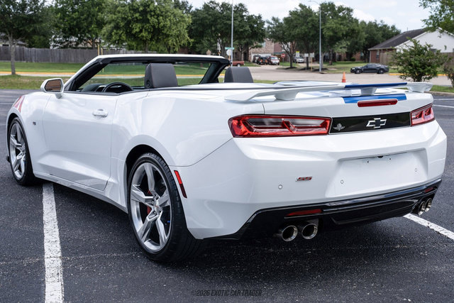 Used 2017 Chevrolet Camaro SS RWD image 6