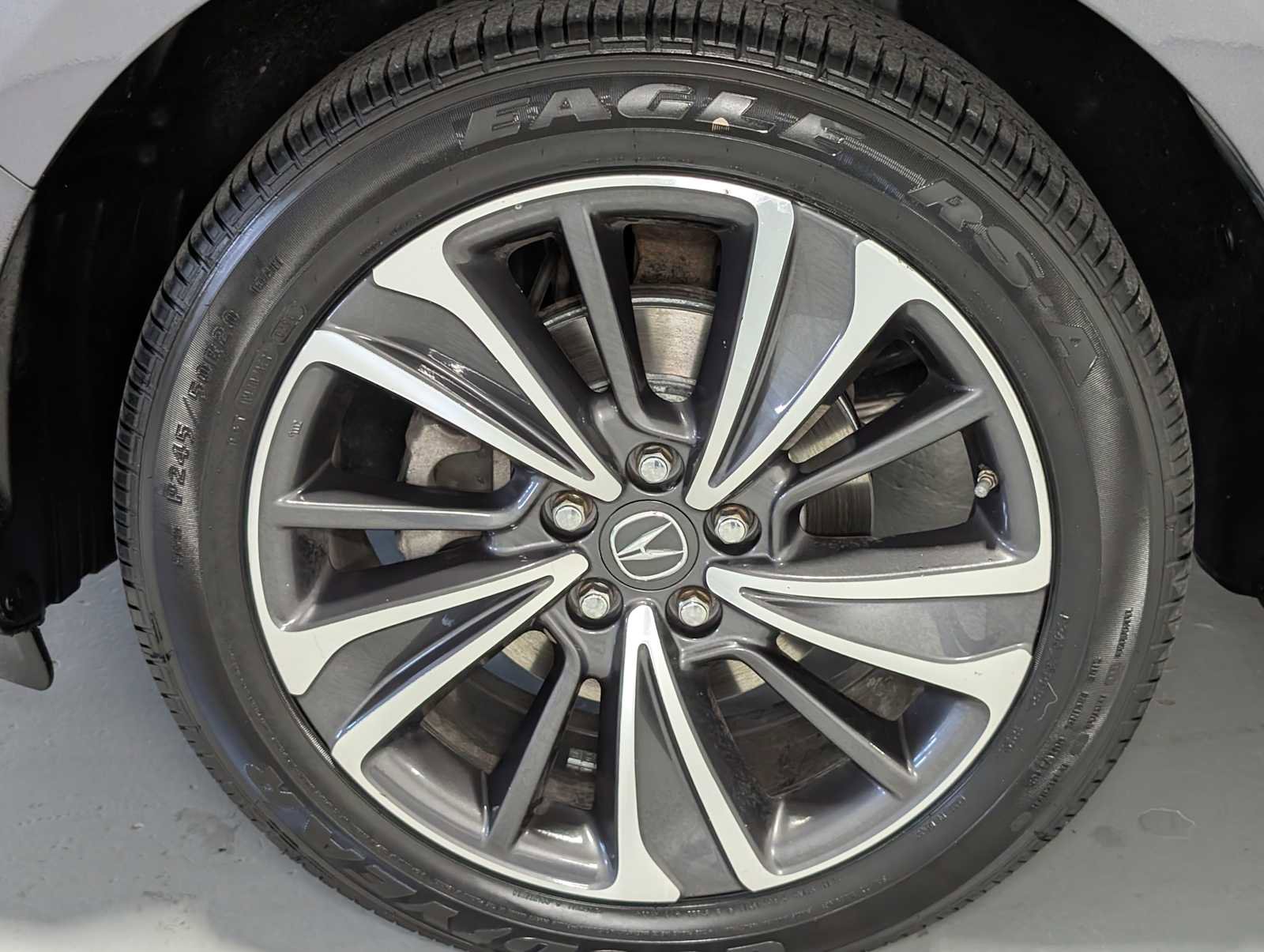Used 2020 Acura MDX SH-AWD w/ Technology Package image 3