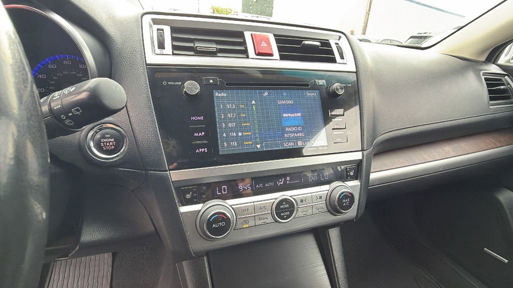 Used 2016 Subaru Outback 3.6R Limited image 26