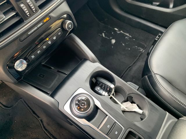 Used 2024 Ford Escape Platinum image 37