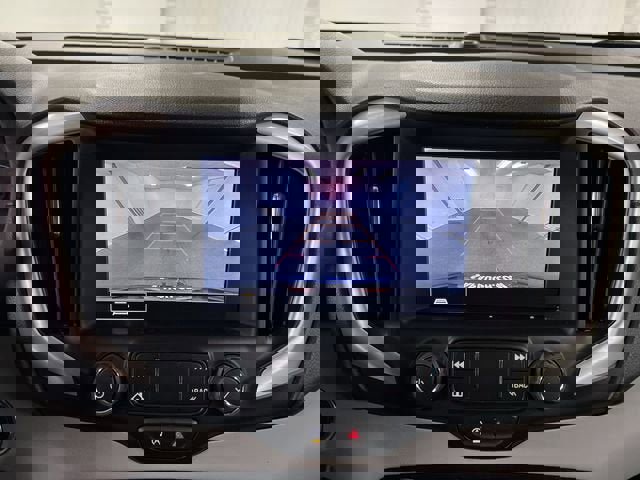 Certified 2022 GMC Terrain SLE w/ Driver Convenience Package image 15