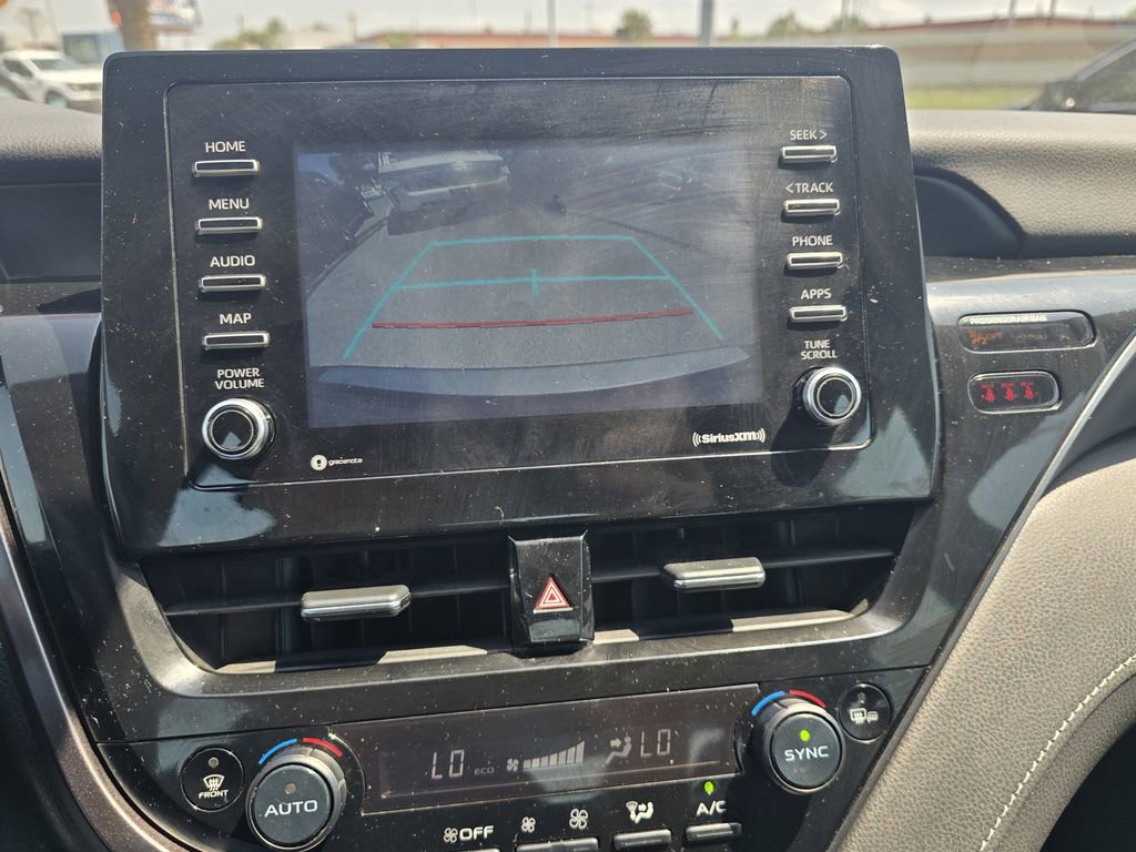 Used 2022 Toyota Camry SE FWD image 22