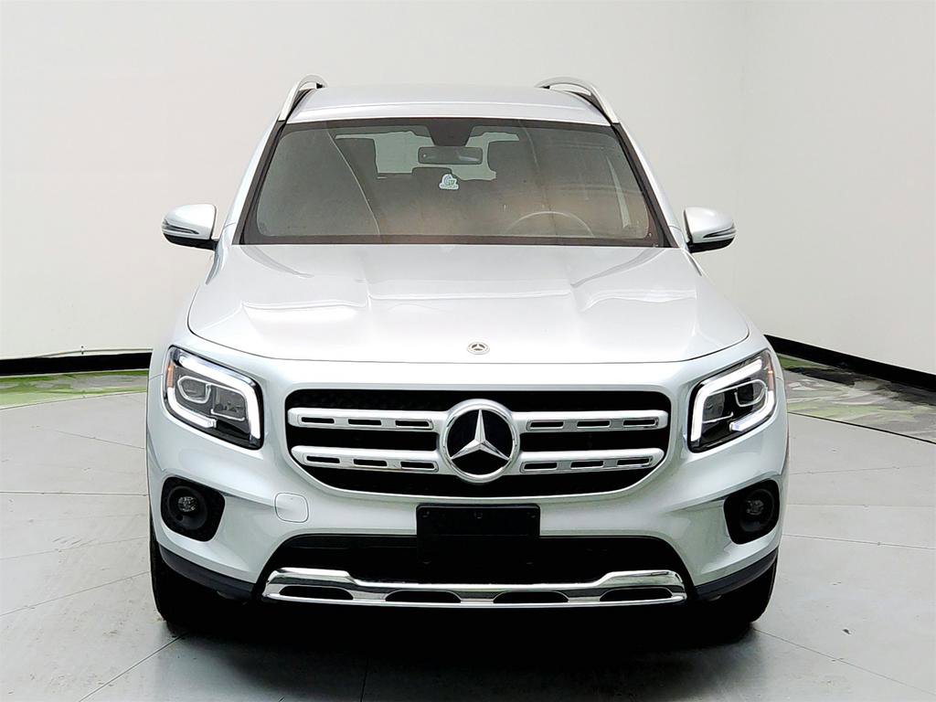 Used 2023 Mercedes-Benz GLB 250 4MATIC image 2