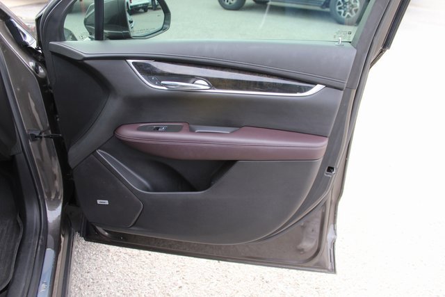 Used 2020 Cadillac XT6 Premium Luxury image 5