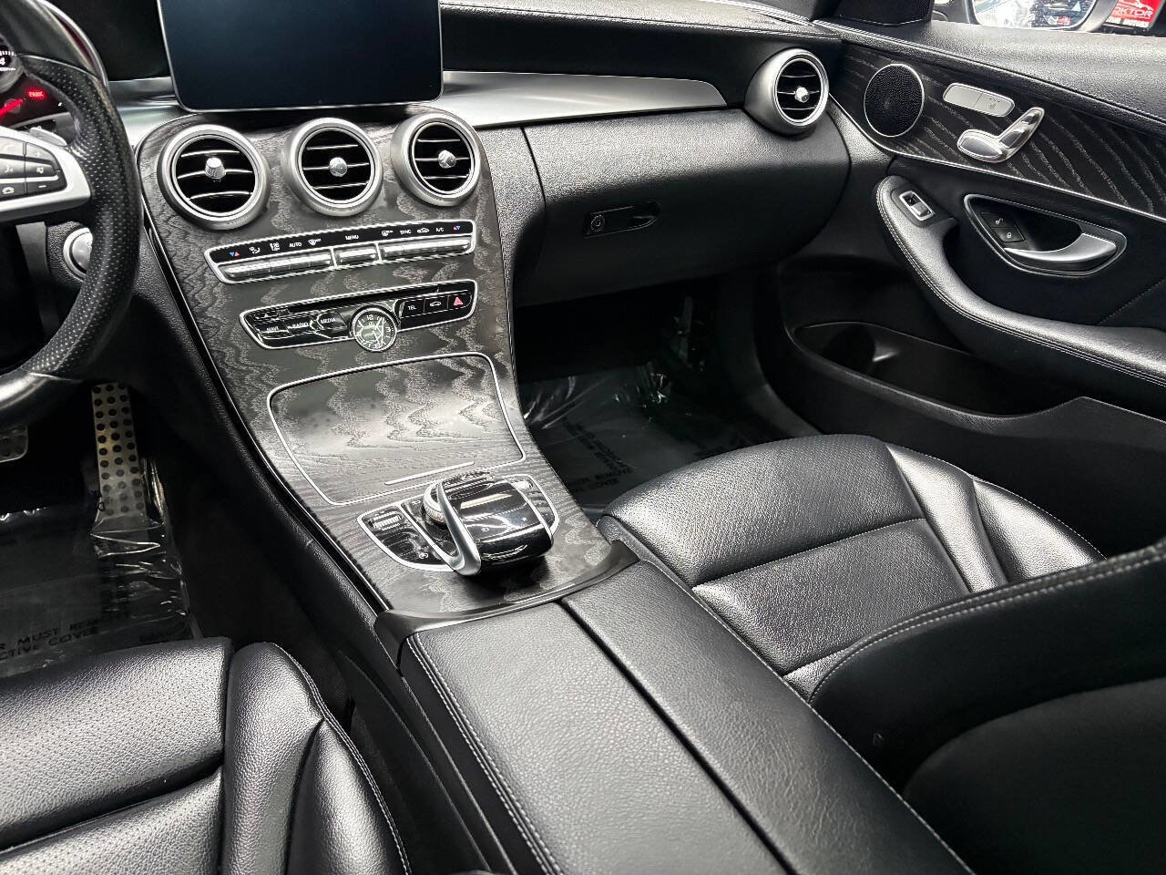Used 2016 Mercedes-Benz C 300 Luxury image 40