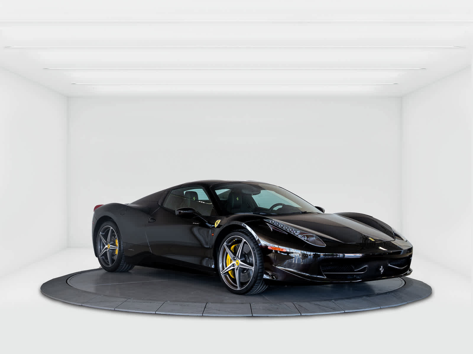 Used 2014 Ferrari 458 Spider image 7