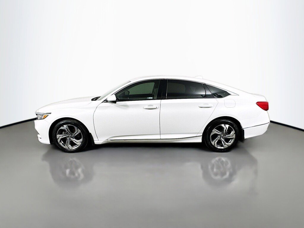 Used 2018 Honda Accord EX image 2