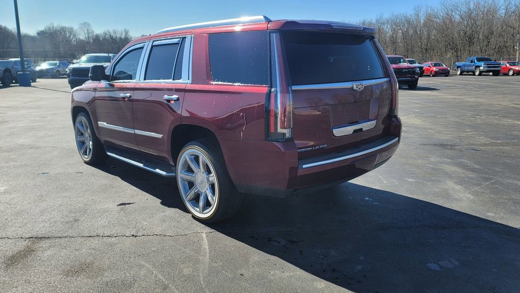 Used 2016 Cadillac Escalade Luxury image 4
