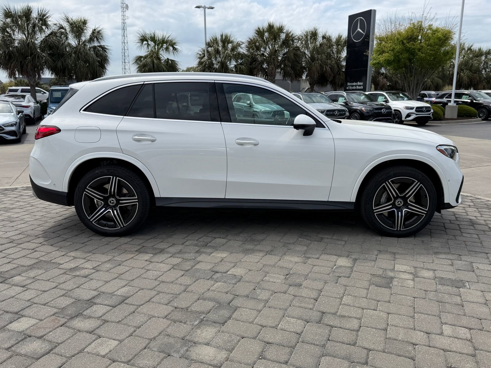 Certified 2025 Mercedes-Benz GLC 350e 4MATIC image 8