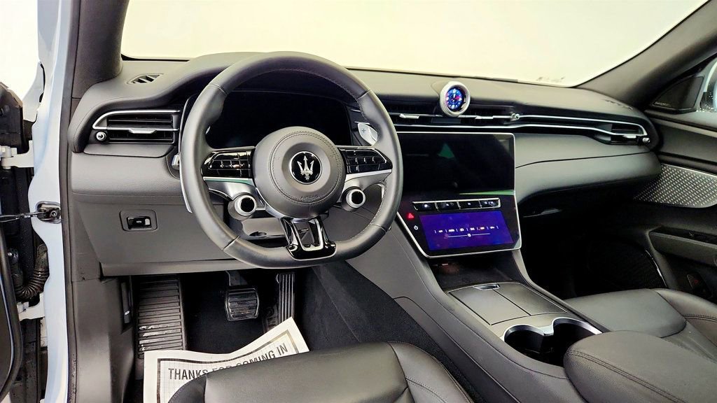Used 2023 Maserati Grecale GT image 12