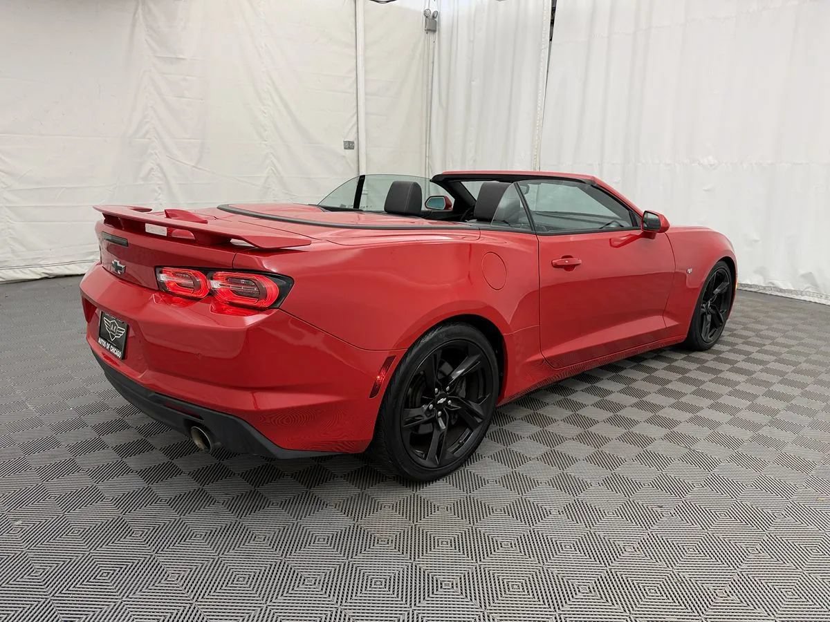 Used 2019 Chevrolet Camaro SS RWD image 5