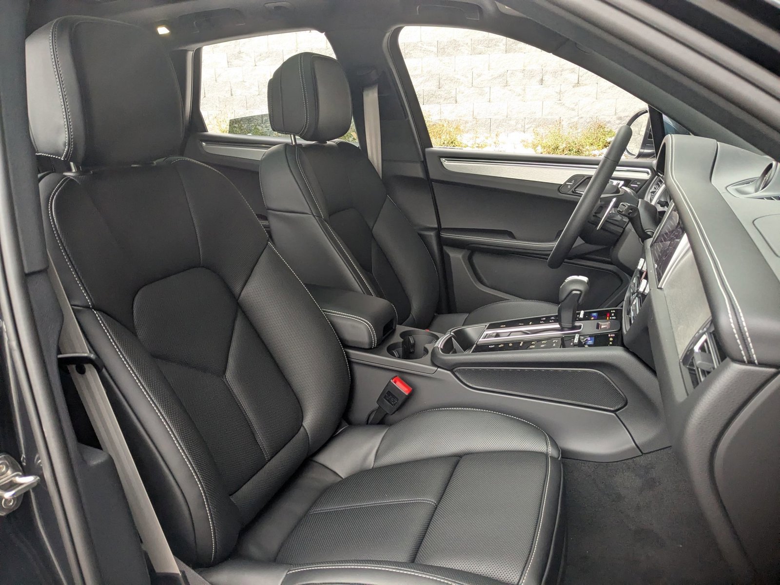 New 2026 Porsche Macan S image 26