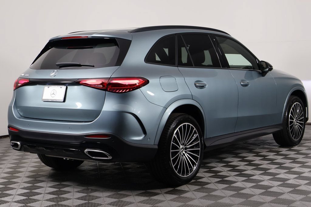 New 2027 Mercedes-Benz GLC 300 image 2