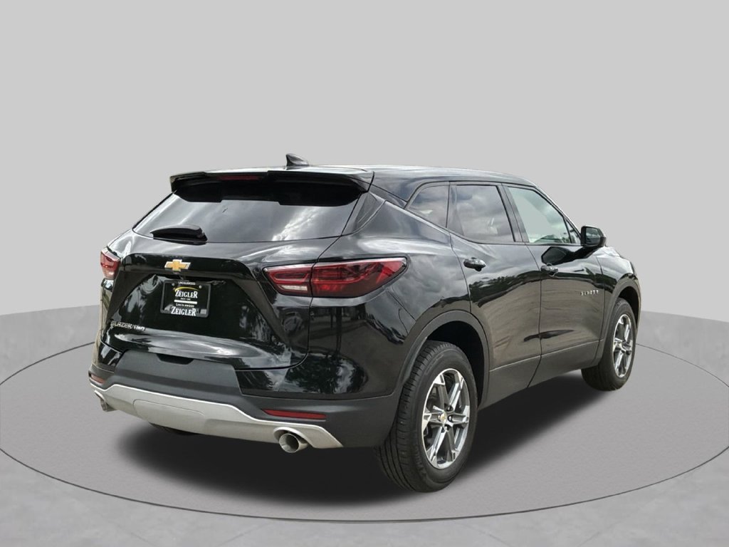 Used 2023 Chevrolet Blazer LT w/ Driver Confidence Package AWD/4WD image 6