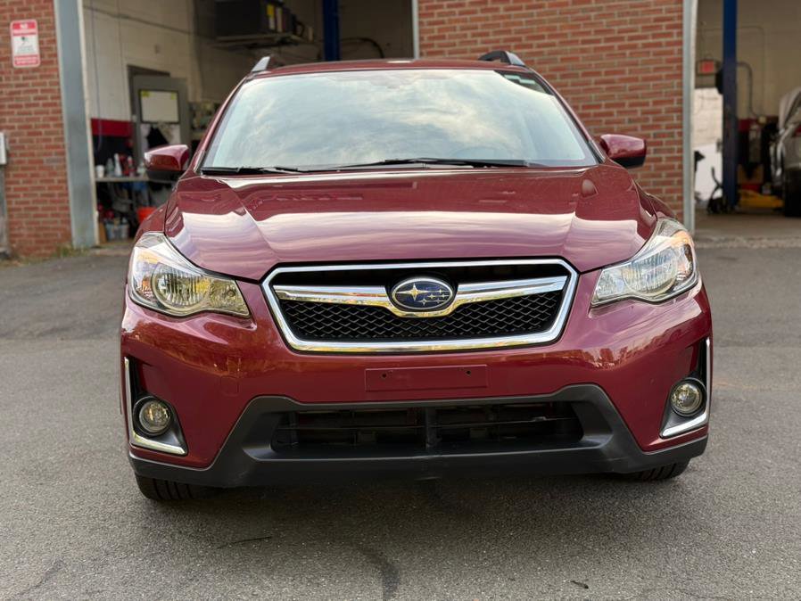 Used 2016 Subaru Crosstrek 2.0i Premium image 3
