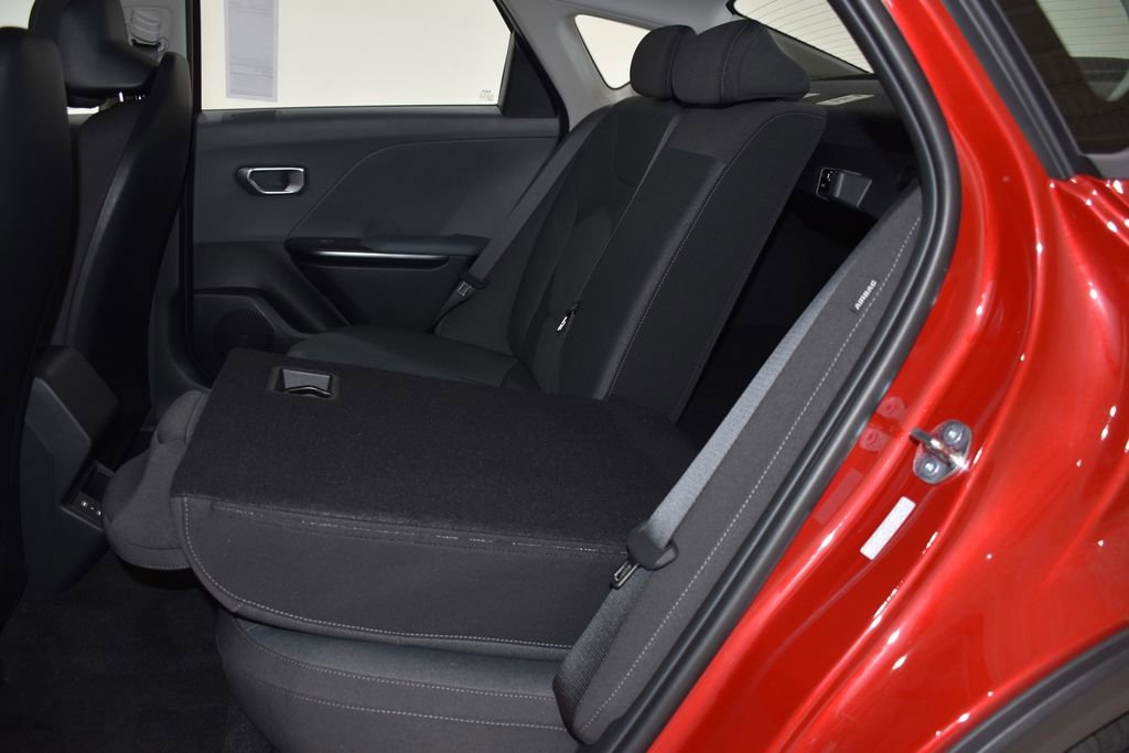 New 2025 Kia K4 LXS image 27