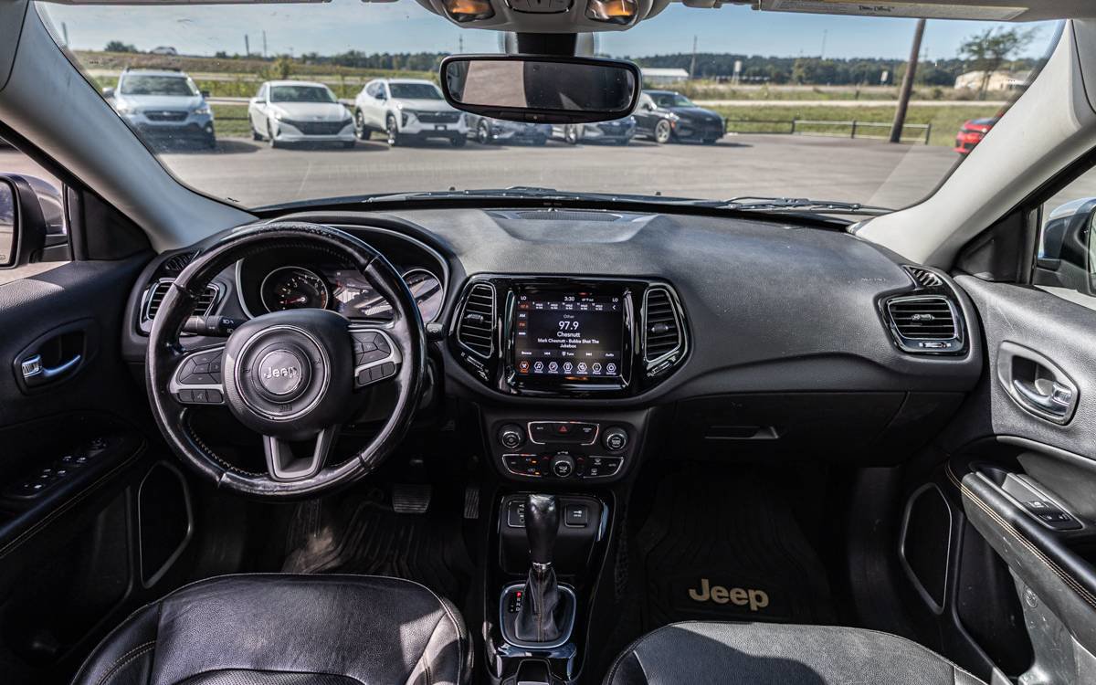 Used 2020 Jeep Compass Limited FWD image 8