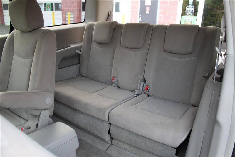 Used 2016 Nissan Quest SV FWD image 22
