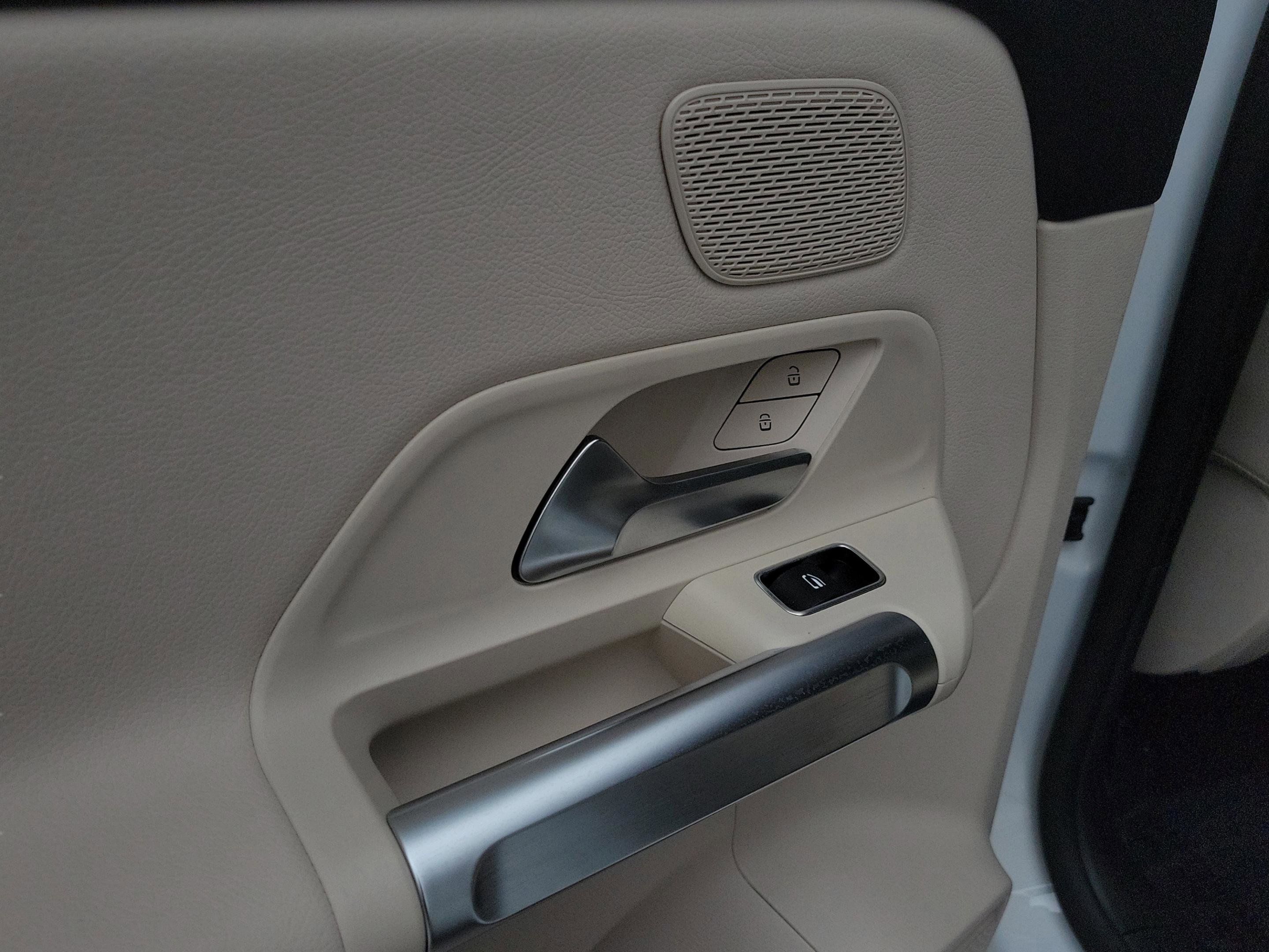 Certified 2026 Mercedes-Benz GLB 250 image 8