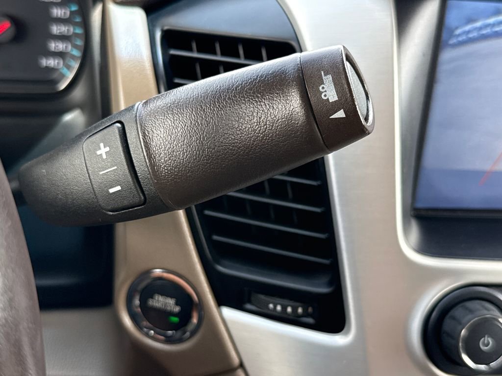 Used 2019 GMC Yukon XL SLT w/ Premium Edition RWD image 25