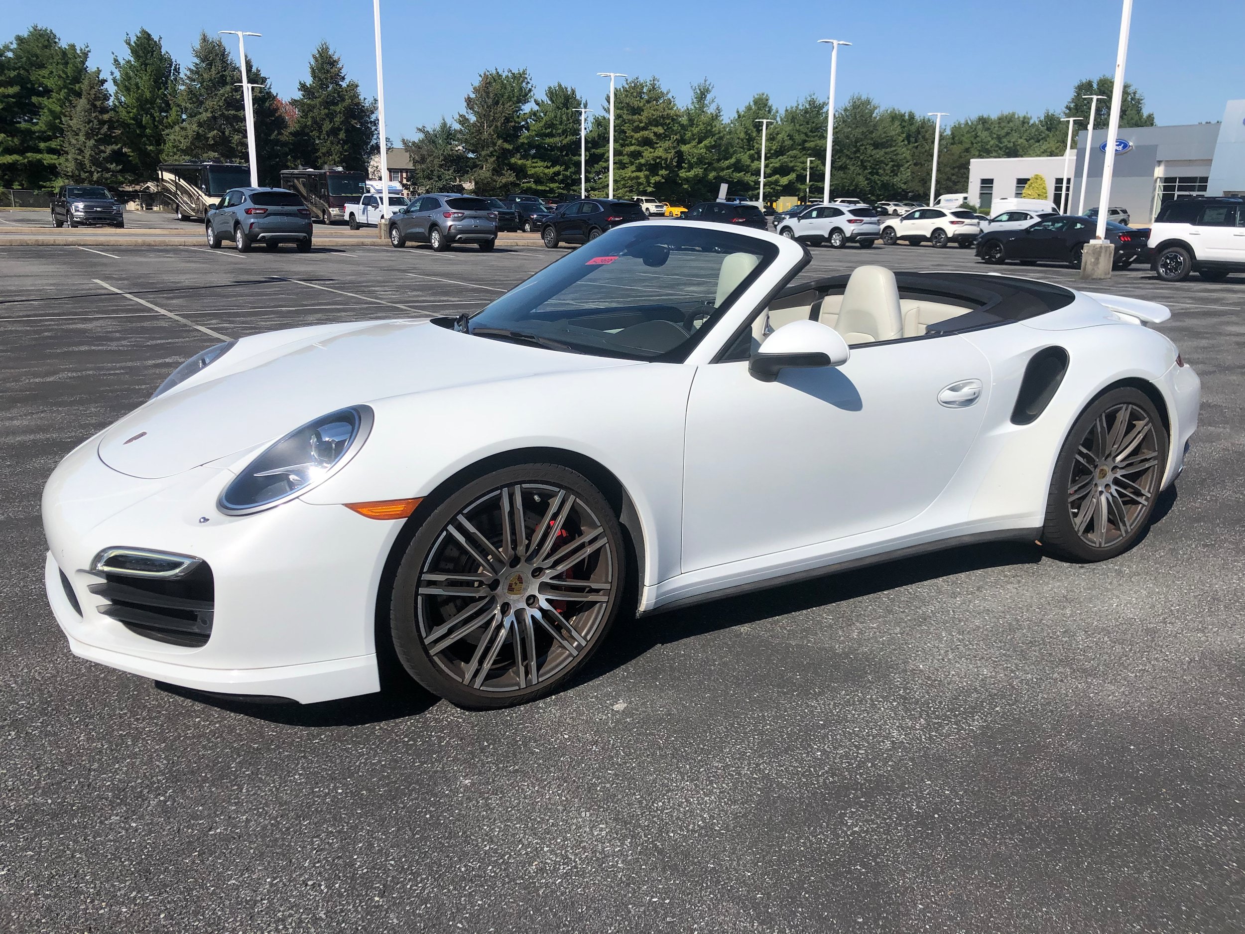 Used 2015 Porsche 911 Turbo w/ Sport Chrono Package AWD/4WD image 21