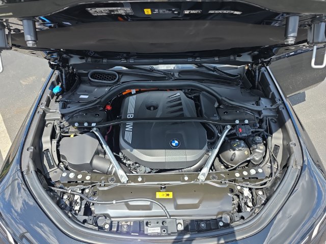 New 2026 BMW 750e xDrive AWD/4WD image 26