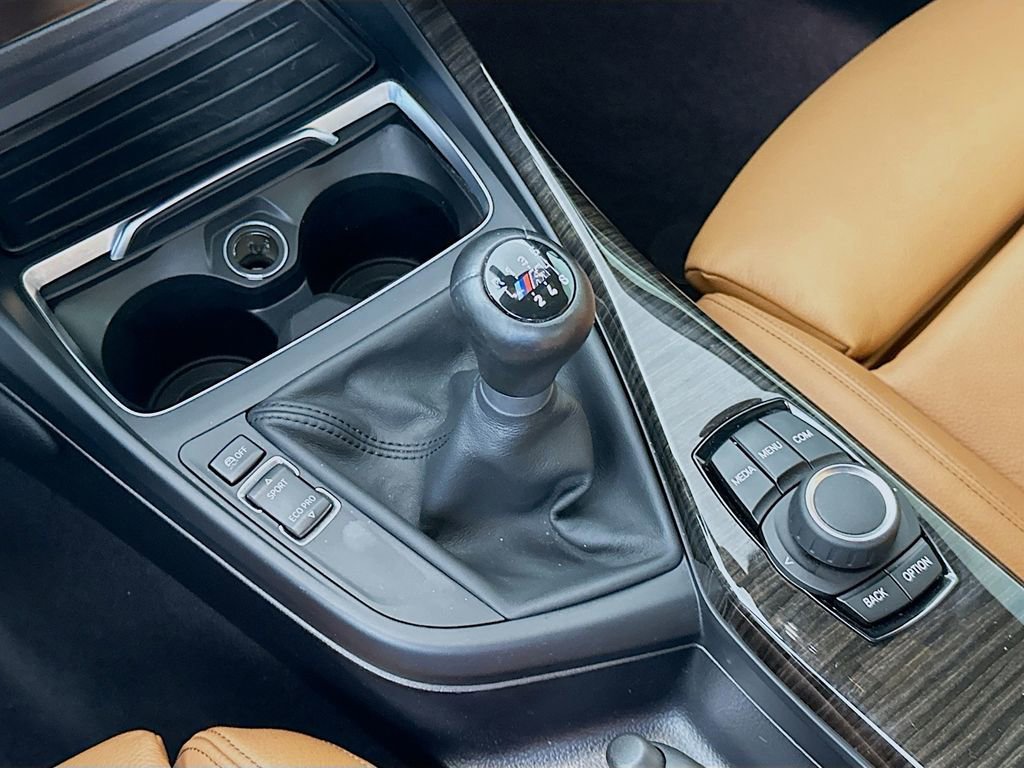 Used 2018 BMW M240i Coupe RWD image 16