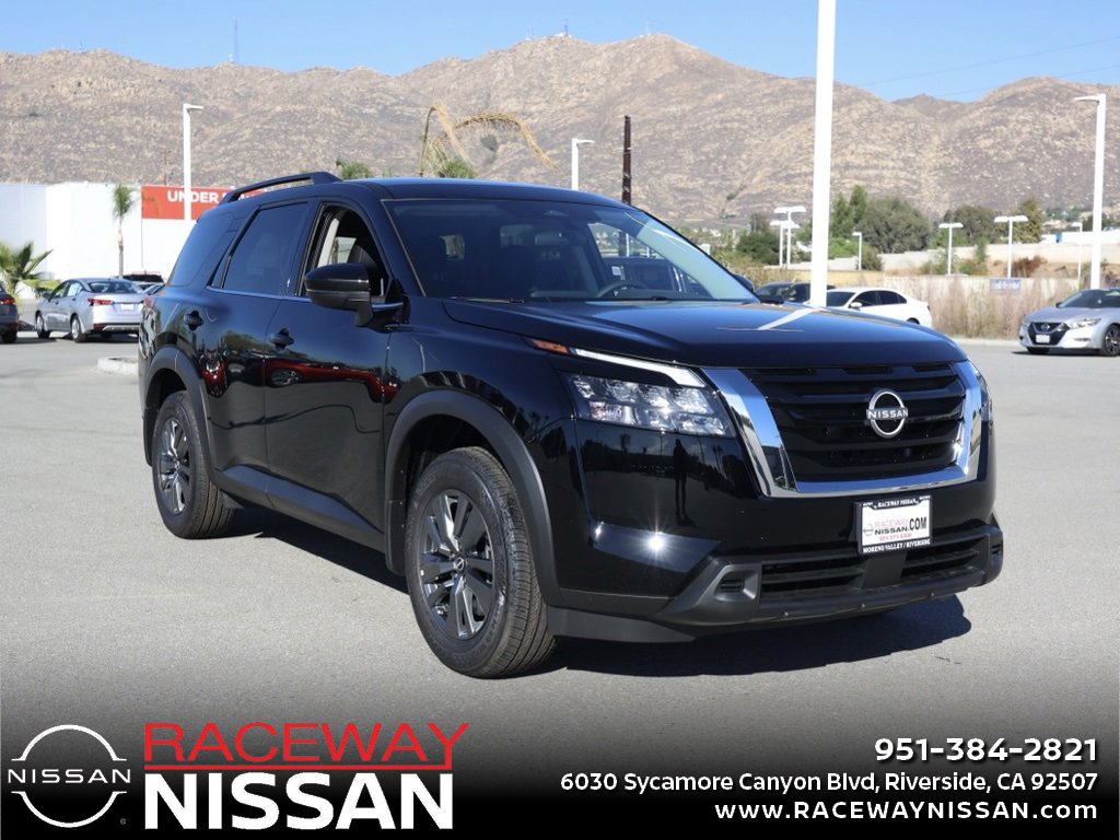 New 2025 Nissan Pathfinder SV