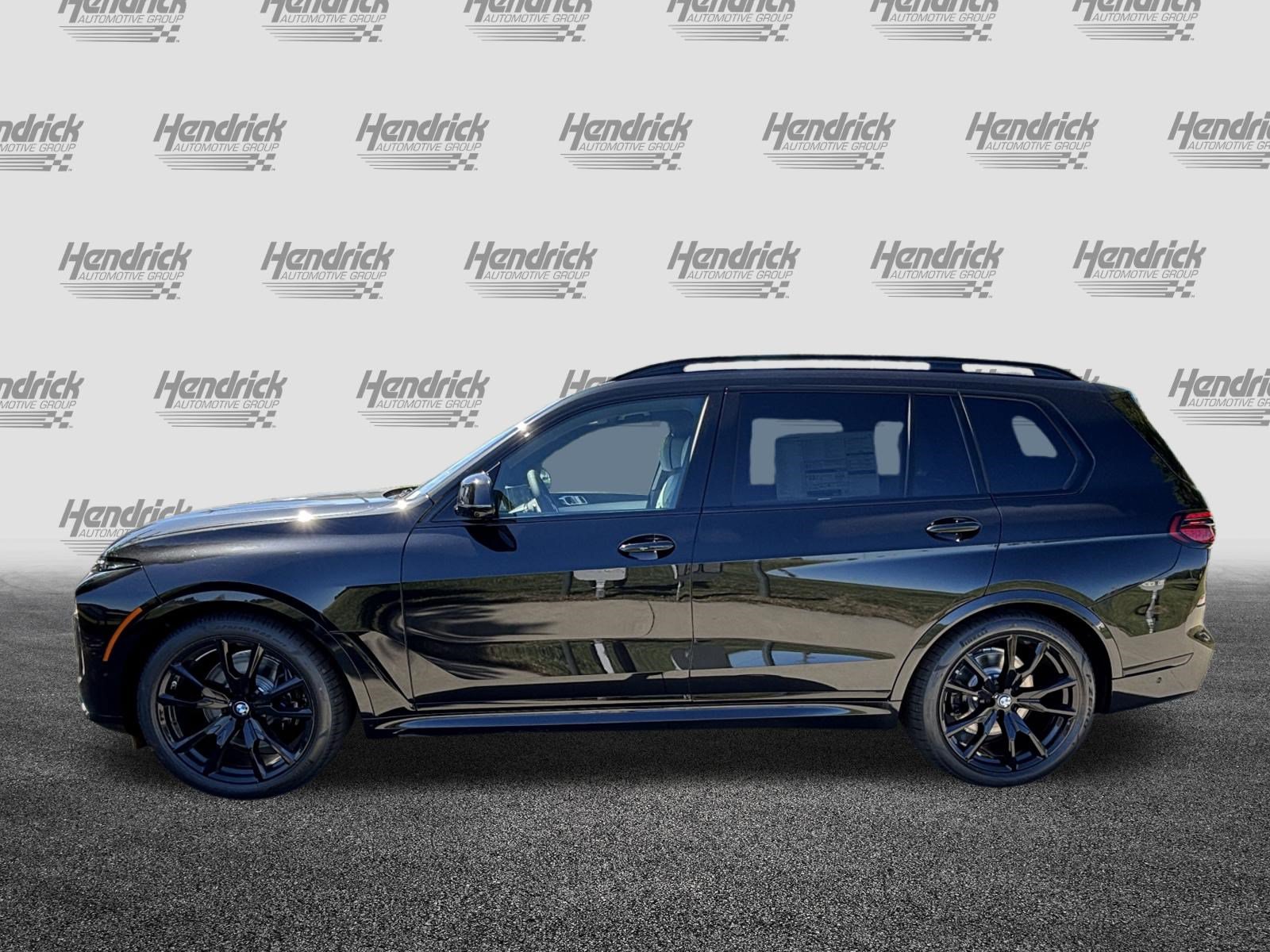 Used 2026 BMW X7 xDrive40i w/ M Sport Package AWD/4WD image 6