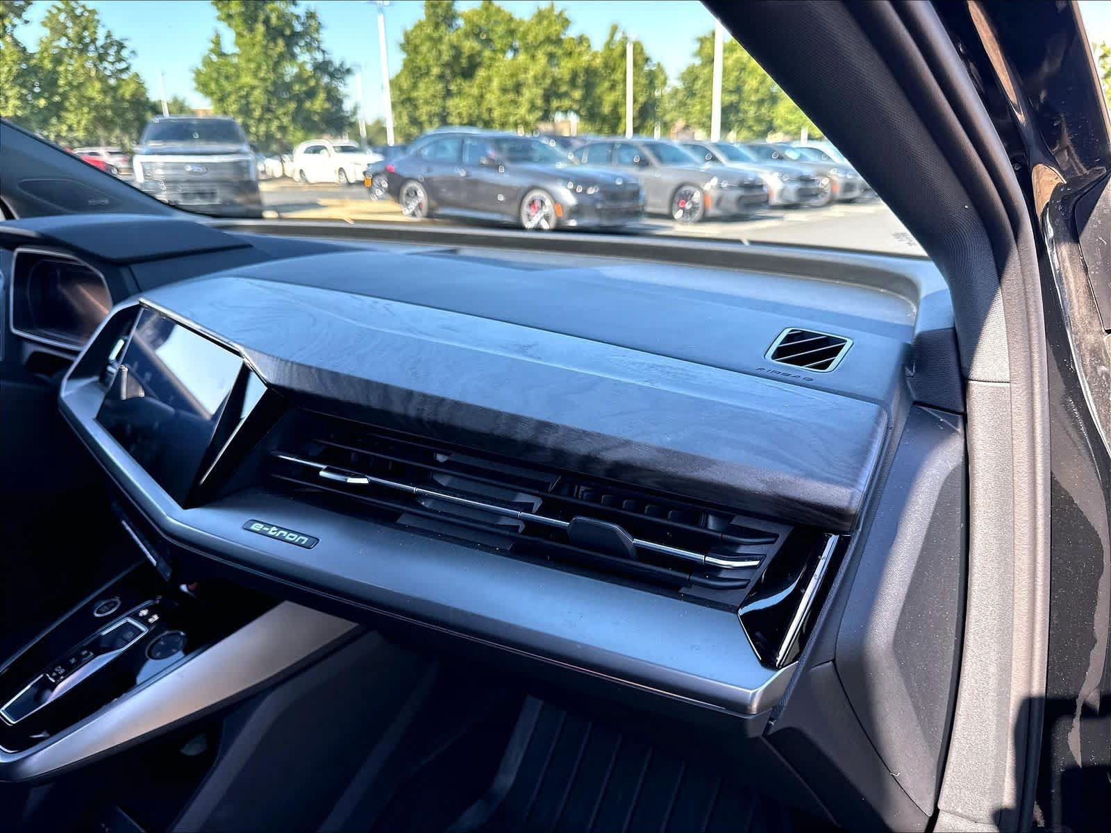 Used 2023 Audi Q4 e-tron Premium Plus w/ Premium Plus RWD image 26