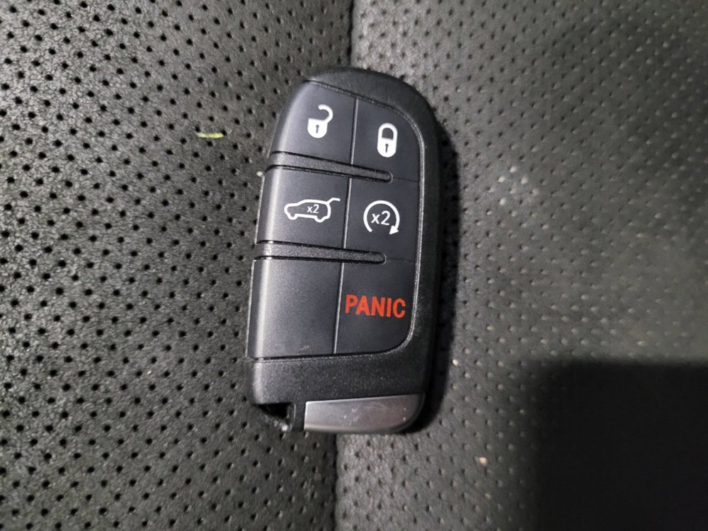 Used 2020 Jeep Grand Cherokee Altitude image 32