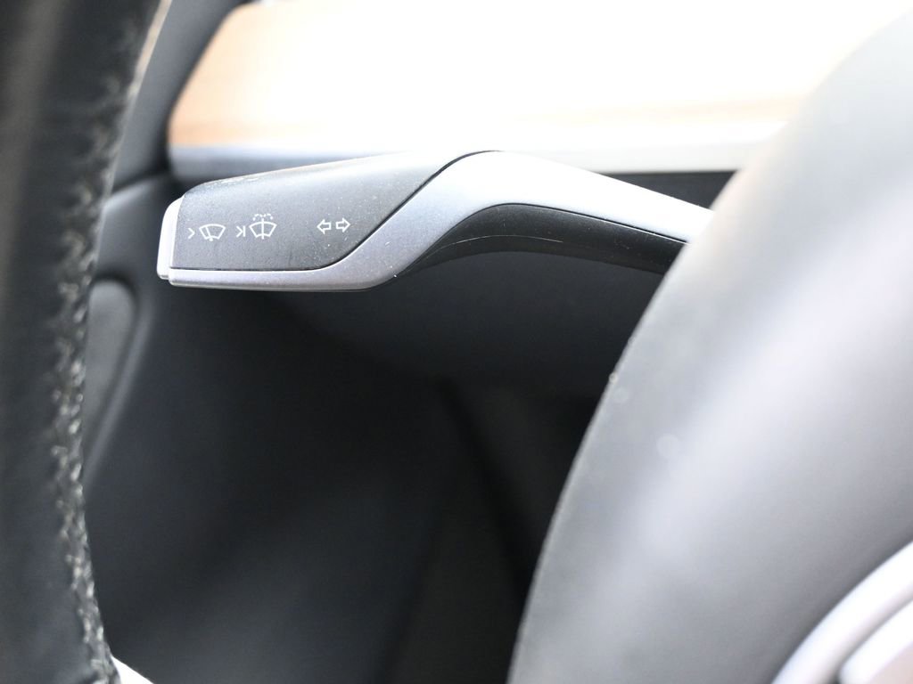 Used 2018 Tesla Model 3 Long Range image 19