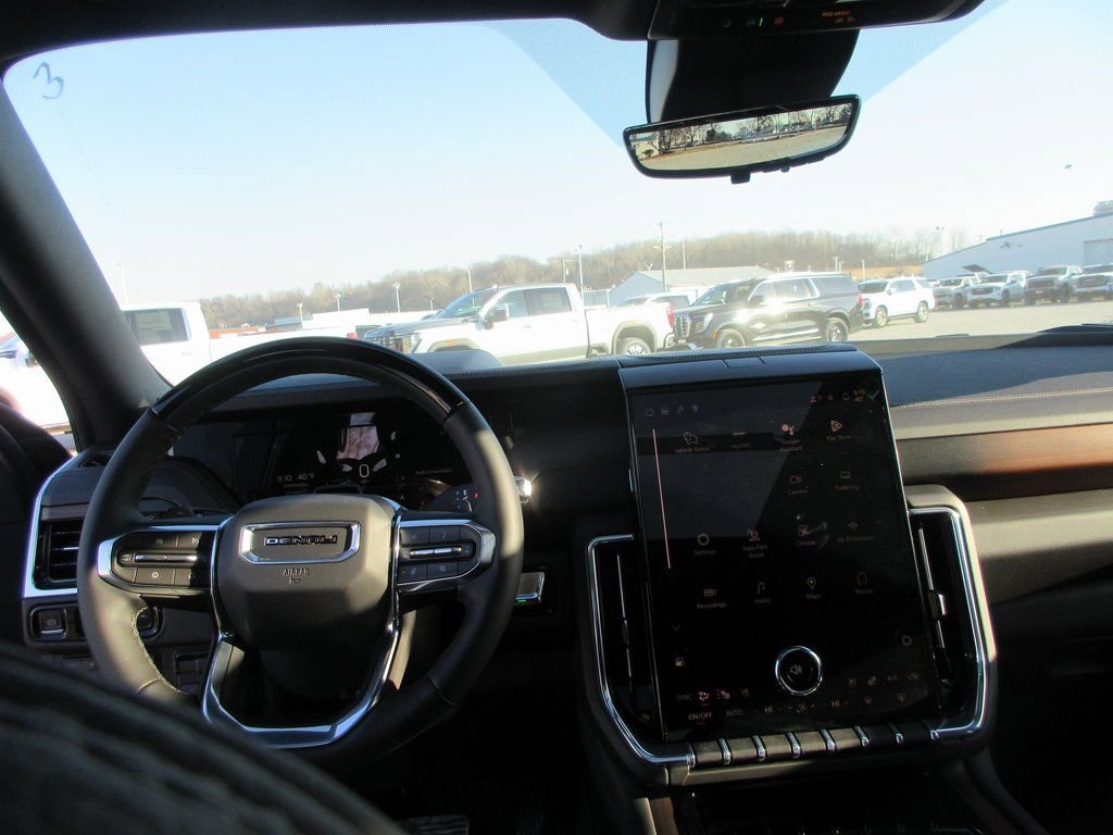 New 2026 GMC Yukon XL Denali w/ Denali Reserve Package image 18