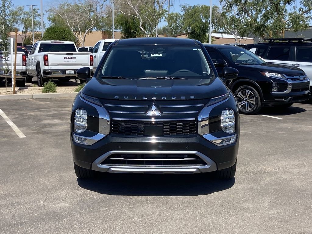 New 2026 Mitsubishi Outlander SE FWD image 3