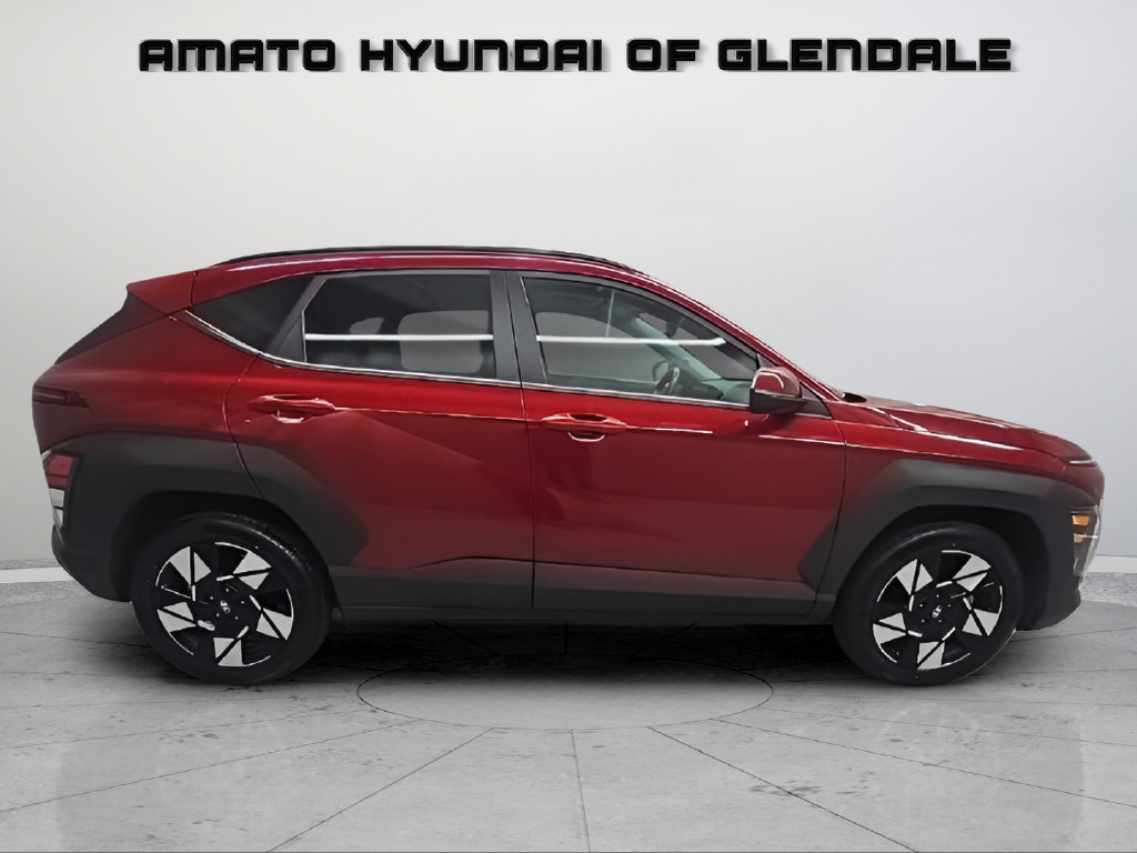 Used 2025 Hyundai Kona SEL FWD image 8