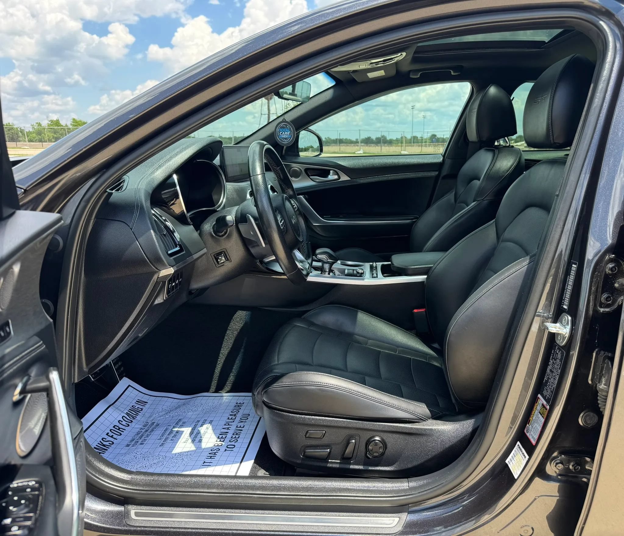 Used 2023 Kia Stinger GT2 RWD image 21