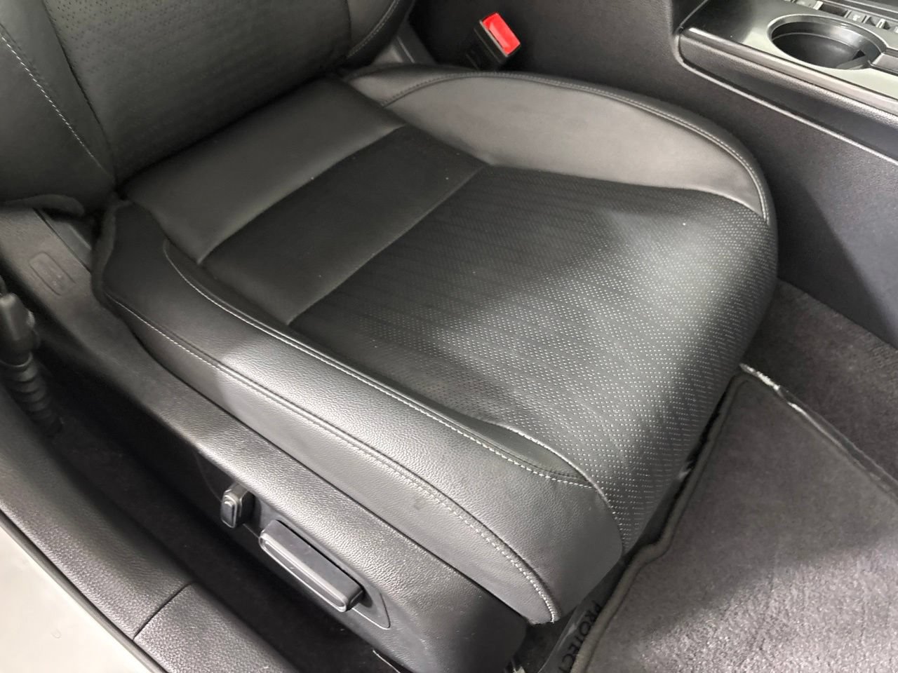 Used 2024 Honda Civic Touring image 30