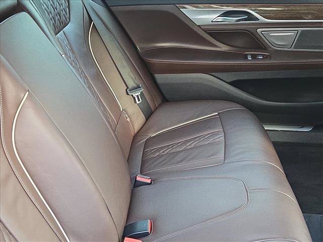 Used 2017 BMW 740i RWD image 22