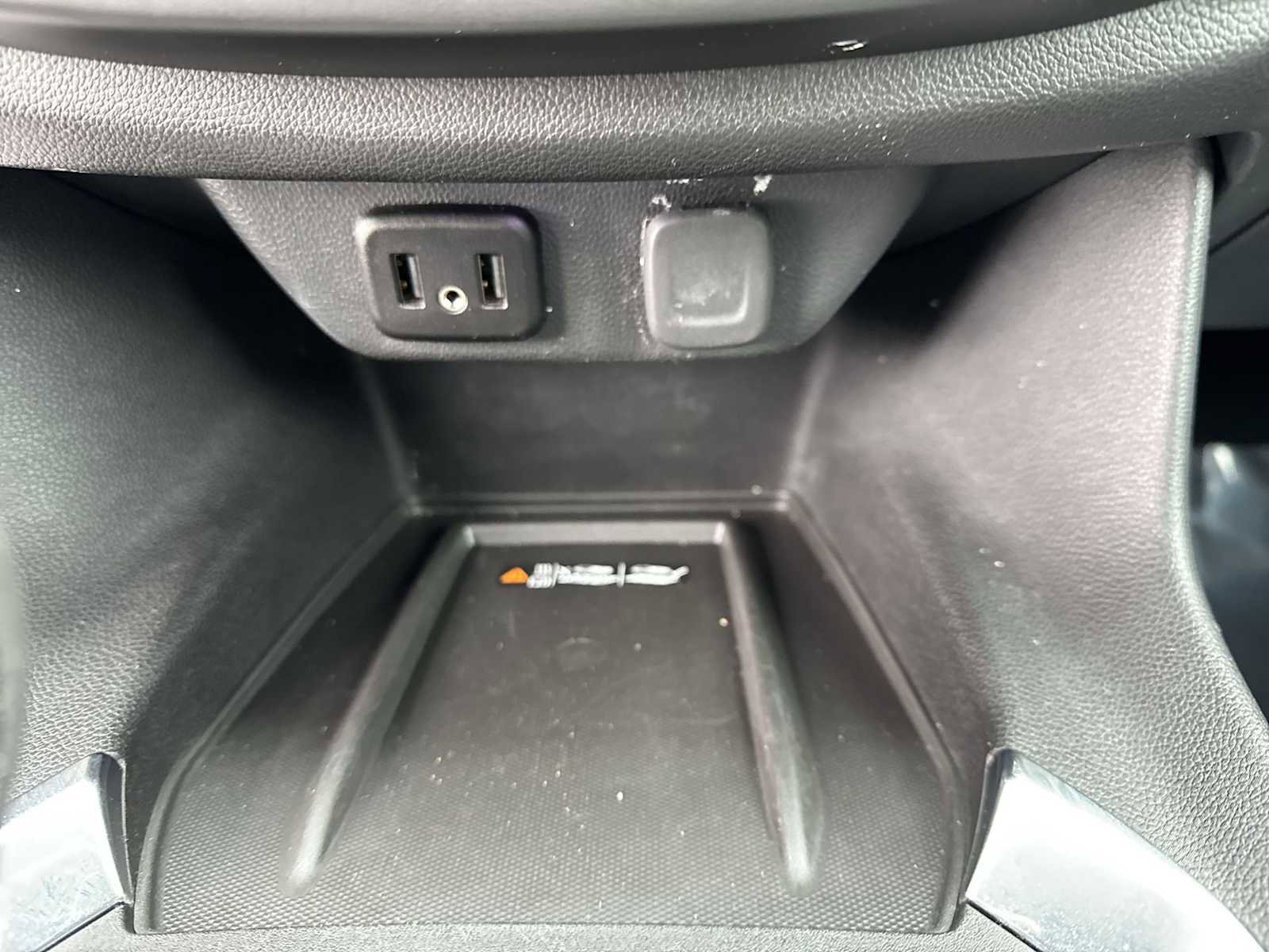 Used 2022 Chevrolet Traverse LT w/ LPO, Cargo Package image 30