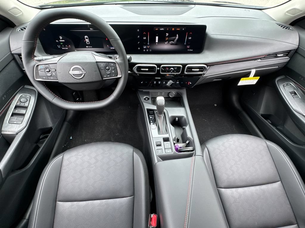 New 2026 Nissan Sentra SR w/ SR Premium Package FWD image 17