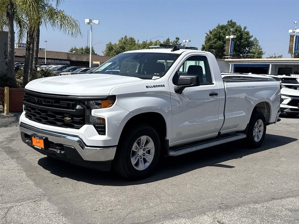 Used 2025 Chevrolet Silverado 1500 W/T image 7