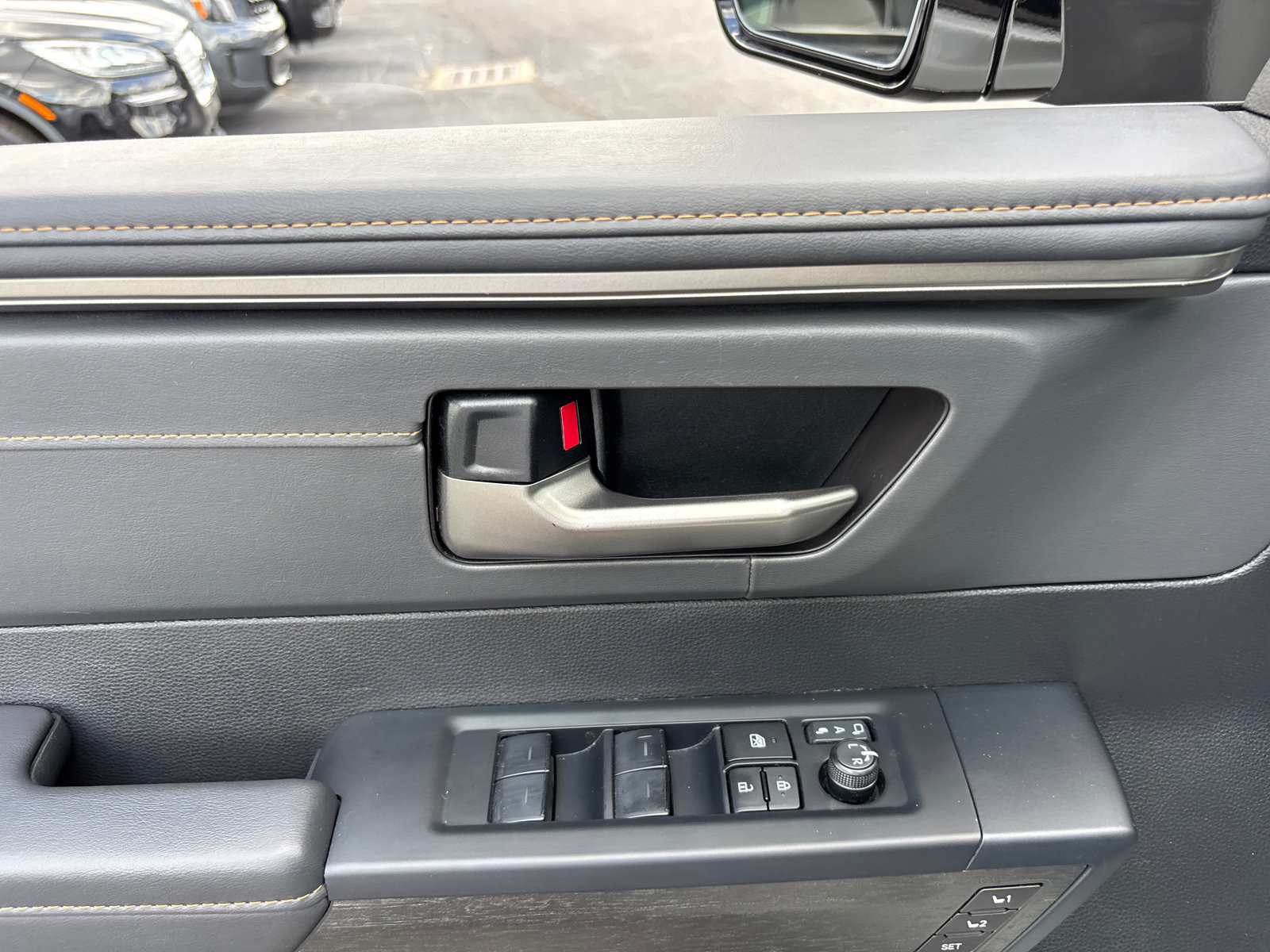 Used 2026 Toyota Sequoia Capstone AWD/4WD image 12